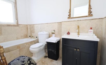 Herverkoop - Villa -
Villamartin - Costa Blanca