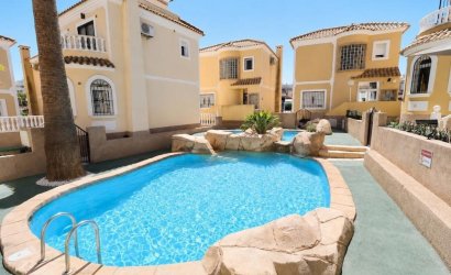 Herverkoop - Villa -
Villamartin - Costa Blanca