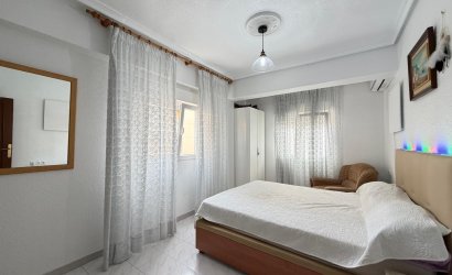 Revente - Apartment -
Torrevieja - Estacion De Autobuses