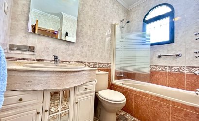 Revente - Town House -
La Zenia - Costa Blanca