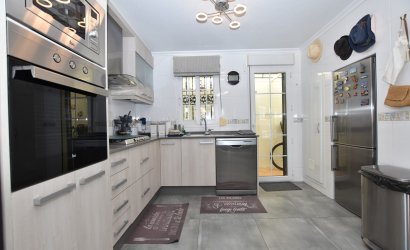 Resale - Villa -
Orihuela Costa - Costa Blanca