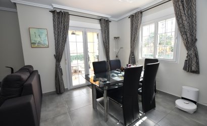 Resale - Villa -
Orihuela Costa - Costa Blanca