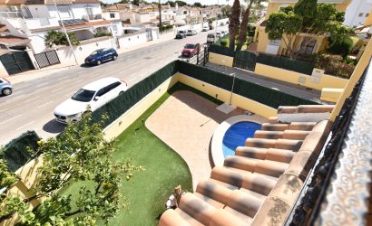 Resale - Villa -
Orihuela Costa - Costa Blanca