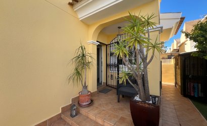 Resale - Villa -
Orihuela Costa - Costa Blanca