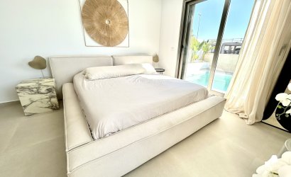 Herverkoop - Villa -
San Miguel de Salinas - Inland