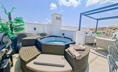Resale - Villa -
Villamartin - Costa Blanca