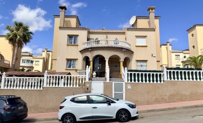 Reventa - Town House -
Orihuela Costa - Costa Blanca