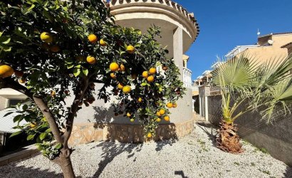 Reventa - Villa -
Orihuela Costa - Playa Flamenca