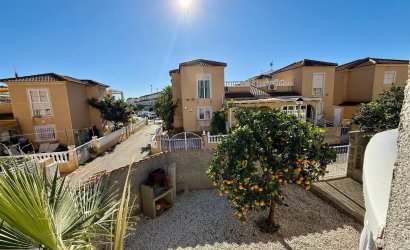 Reventa - Villa -
Orihuela Costa - Playa Flamenca