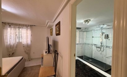 Reventa - Villa -
Orihuela Costa - Playa Flamenca