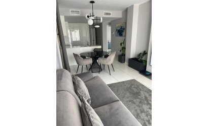 Revente - Apartment -
Orihuela Costa - Las Filipinas