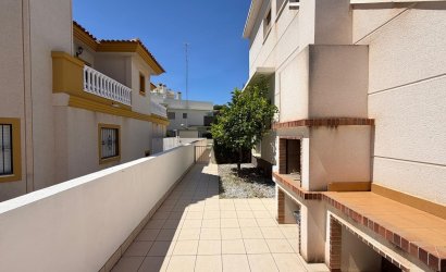 Reventa - Villa -
Ciudad Quesada - Dona Pepa