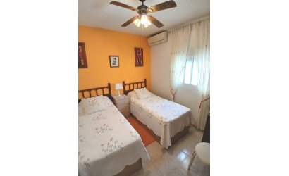 Herverkoop - Villa -
Villamartin - Costa Blanca