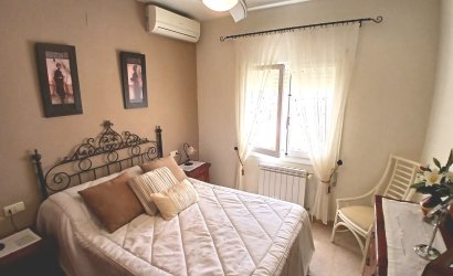 Herverkoop - Villa -
Villamartin - Costa Blanca