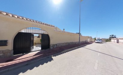Herverkoop - Villa -
Villamartin - Costa Blanca