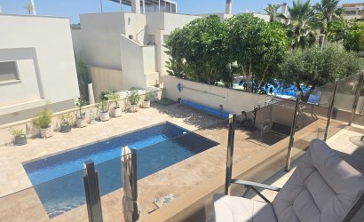 Herverkoop - Villa -
San Miguel de Salinas - Inland