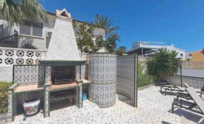 Revente - Villa -
Orihuela Costa - Costa Blanca