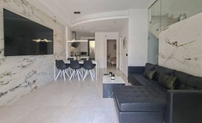 Resale - Villa -
Villamartin - Costa Blanca