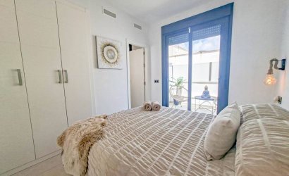 Resale - Villa -
Villamartin - Costa Blanca