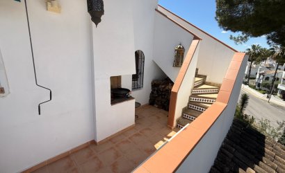 Herverkoop - Villa -
Orihuela - Inland