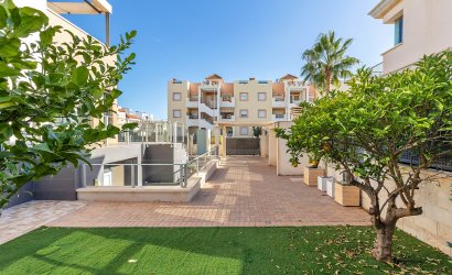 Reventa - Villa -
Orihuela Costa - Costa Blanca