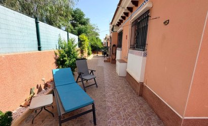 Revente - Villa -
Los Montesinos - La Herrada