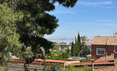 Revente - Villa -
Torrevieja - Los Balcones