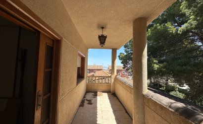 Revente - Villa -
Torrevieja - Los Balcones