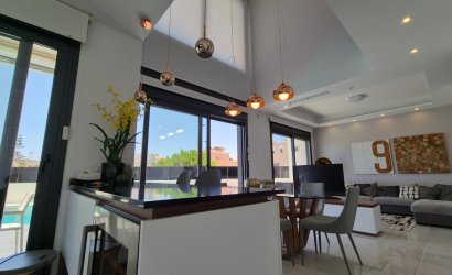 Herverkoop - Villa -
Torrevieja - Costa Blanca