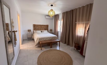 Herverkoop - Villa -
Torrevieja - Costa Blanca