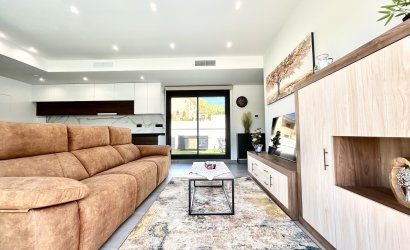 Reventa - Villa -
Villamartin - Costa Blanca