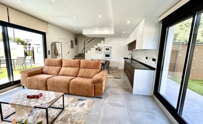 Reventa - Villa -
Villamartin - Costa Blanca