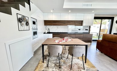 Reventa - Villa -
Villamartin - Costa Blanca