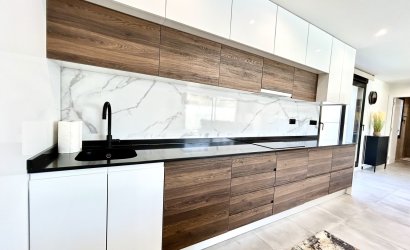 Reventa - Villa -
Villamartin - Costa Blanca