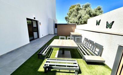 Reventa - Villa -
Villamartin - Costa Blanca
