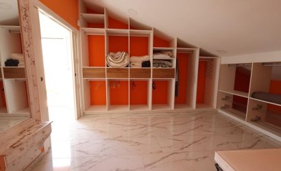 Reventa - Villa -
Orihuela Costa - Costa Blanca