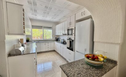Herverkoop - Villa -
Dolores - Comunidad Valenciana