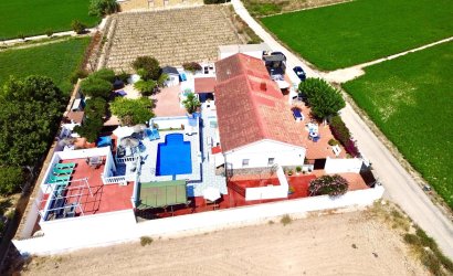 Herverkoop - Villa -
Dolores - Comunidad Valenciana