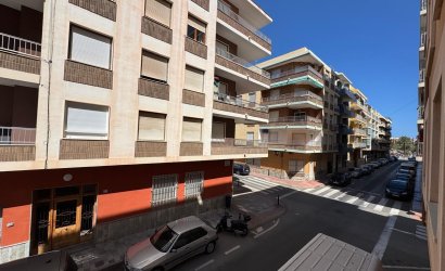 Revente - Apartment -
Torrevieja - Playa del Cura