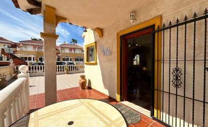 Herverkoop - Town House -
Orihuela Costa - Costa Blanca