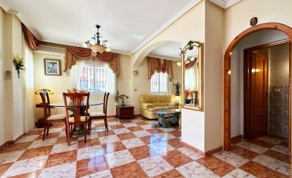 Herverkoop - Town House -
Orihuela Costa - Costa Blanca
