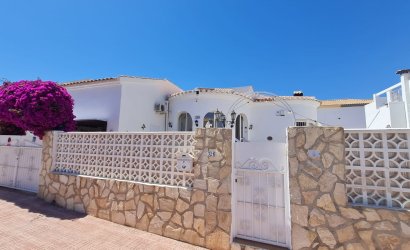 Revente - Villa -
Orihuela Costa - Costa Blanca