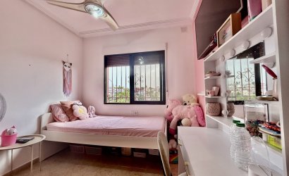 Herverkoop - Villa -
Villamartin - Costa Blanca