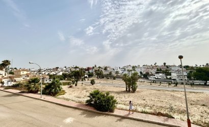 Herverkoop - Villa -
Villamartin - Costa Blanca