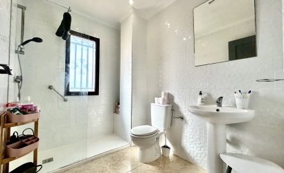 Herverkoop - Villa -
Villamartin - Costa Blanca