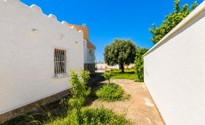 Herverkoop - Villa -
Torrevieja - Costa Blanca