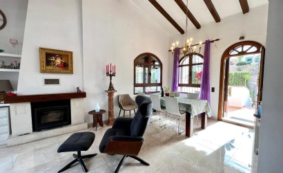 Revente - Villa -
Villamartin - Costa Blanca