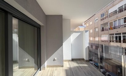 Herverkoop - Apartment -
Torrevieja - Estacion De Autobuses