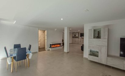 Herverkoop - Villa -
Rojales - Inland