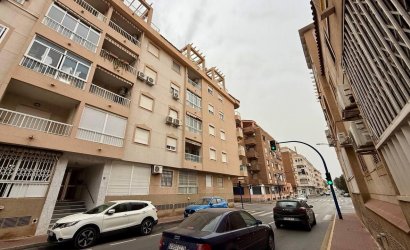 Herverkoop - Apartment -
Torrevieja - Acequion